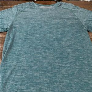 Lululemon Metal Vent